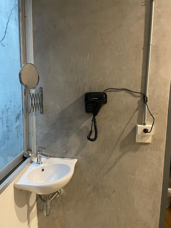 Ora Hostel Бангкок Екстер'єр фото