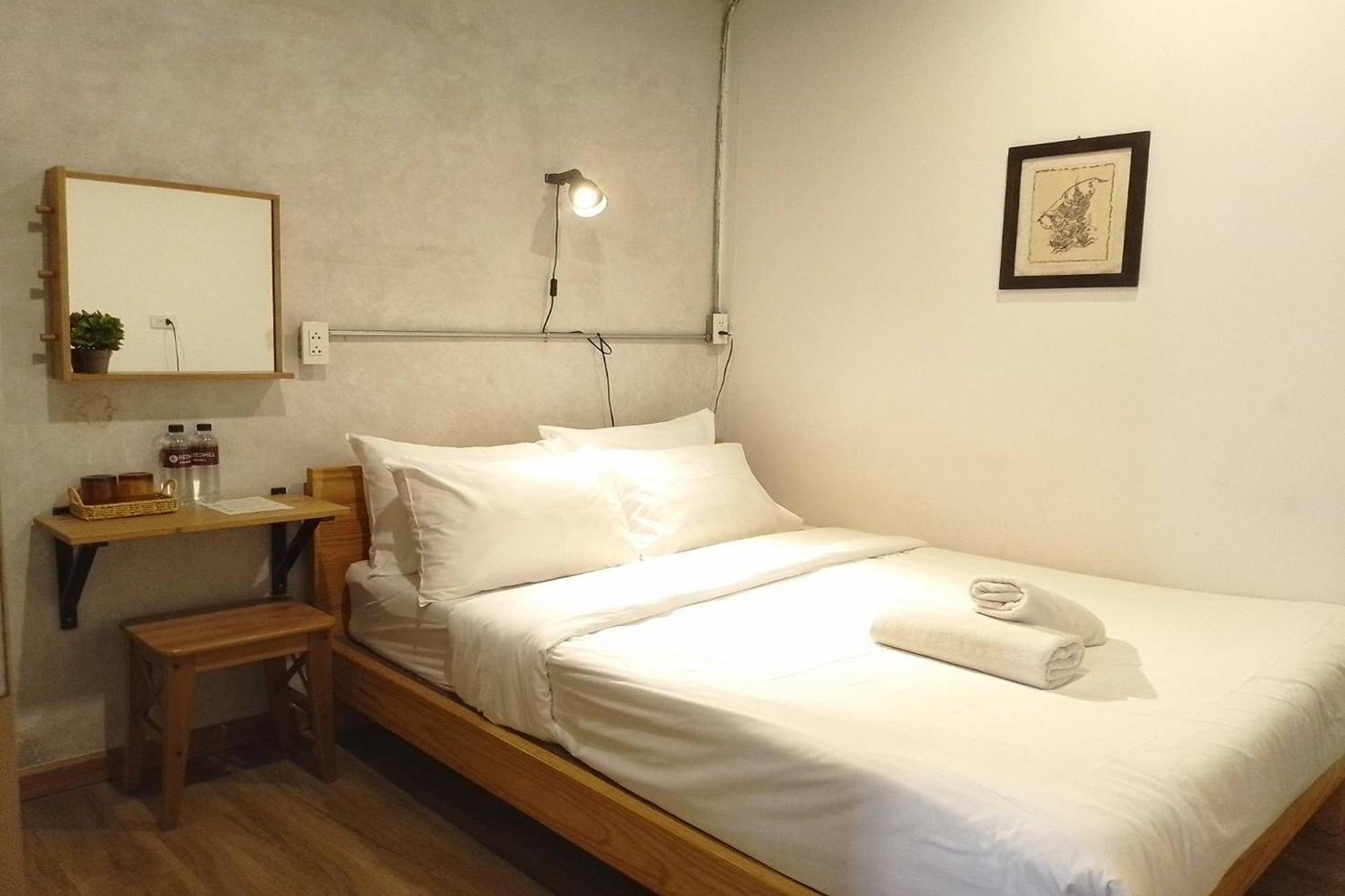 Ora Hostel Бангкок Екстер'єр фото