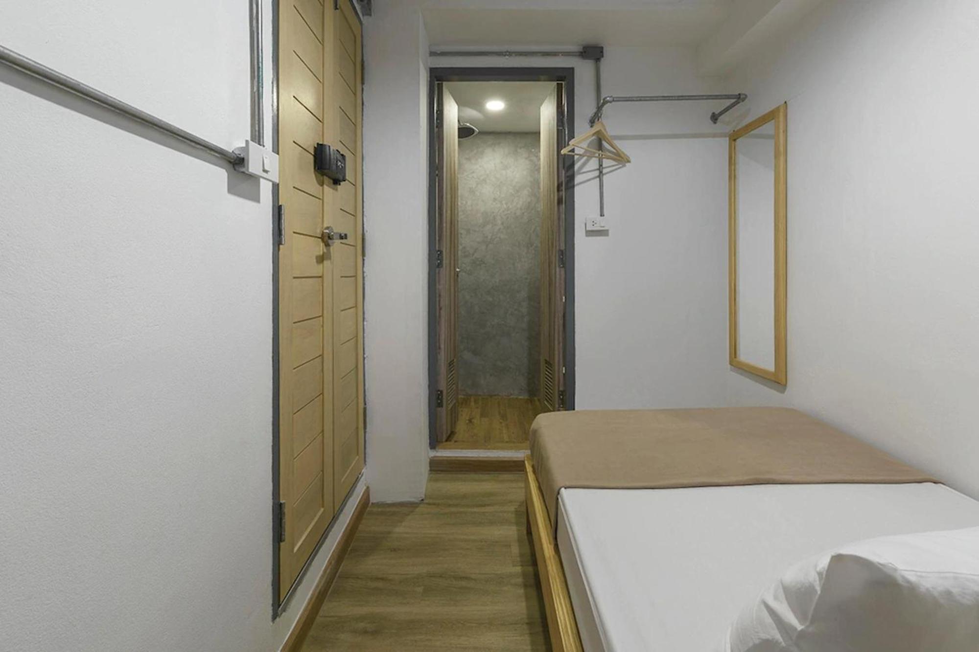 Ora Hostel Бангкок Екстер'єр фото