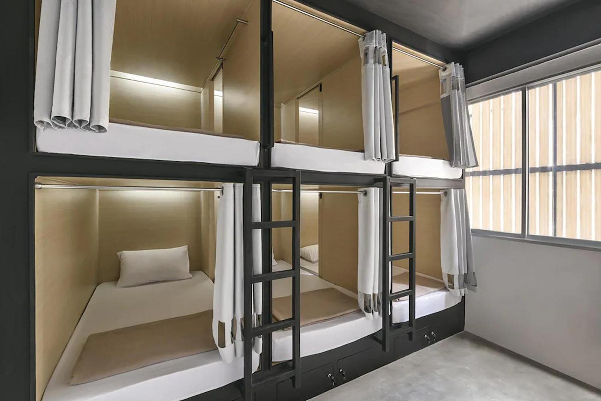 Ora Hostel Бангкок Екстер'єр фото