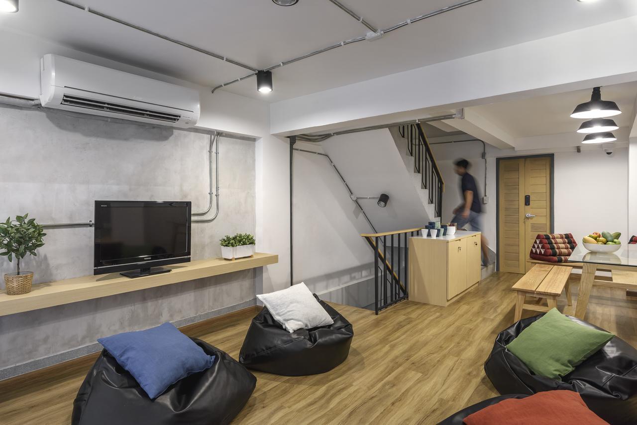 Ora Hostel Бангкок Екстер'єр фото